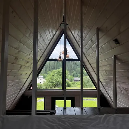 Chalet тихий куточок *